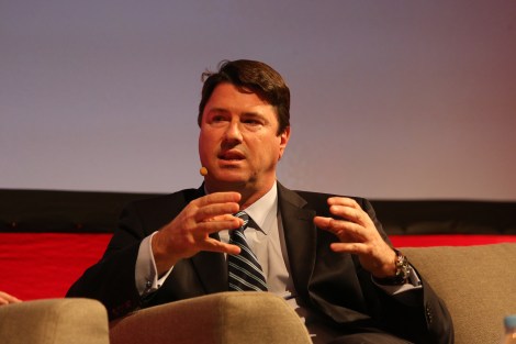 Hamish-McLennan-mumbrella-360